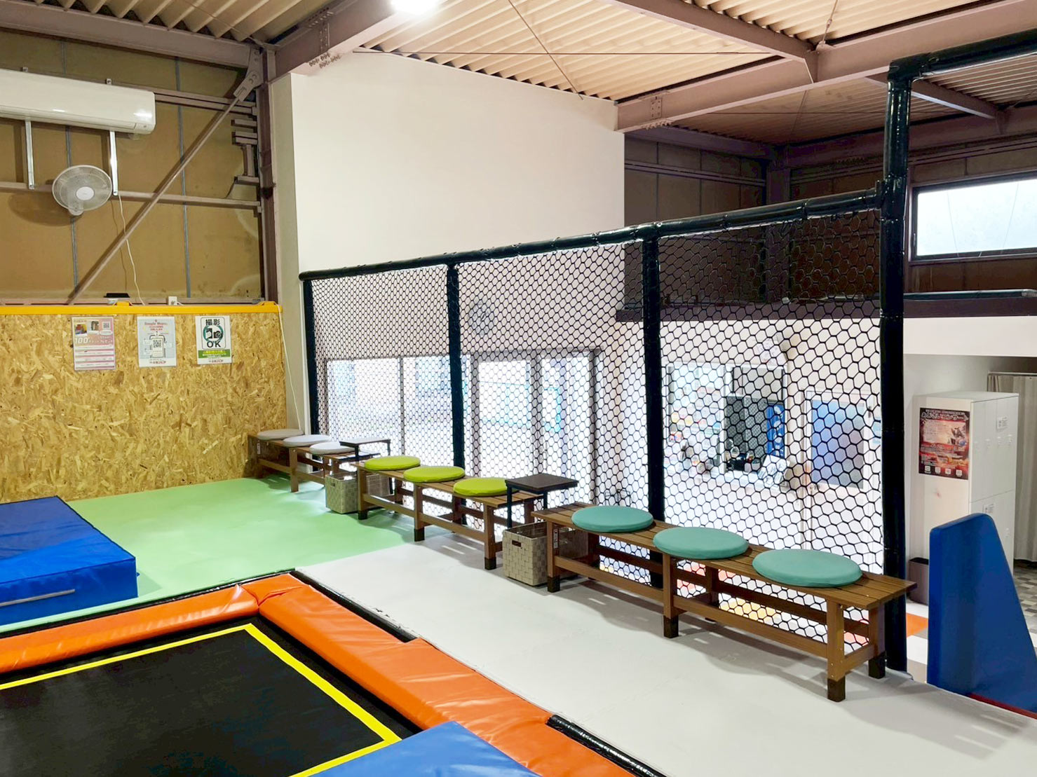 休憩スペース＆観覧席